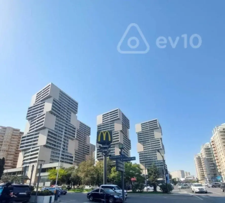 Satılır 2 otaqlı yeni tikili 99 m²