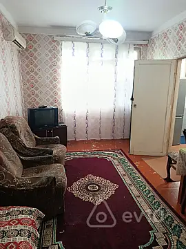 Kirayə verilir 2 otaqlı köhnə tikili 44 m² — Bakı, Nəsimi 2 otaq 44.00 m²