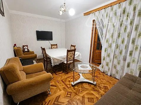 Satılır 2 otaqlı köhnə tikili 60 m² — Bakı, Nizami 2 otaq 60.00 m²
