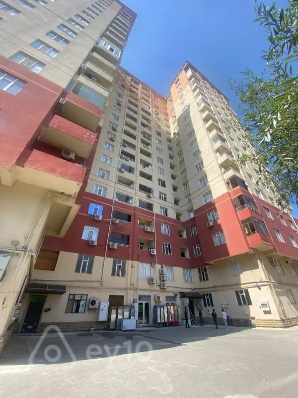 Satılır 3 otaqlı yeni tikili 108 m²