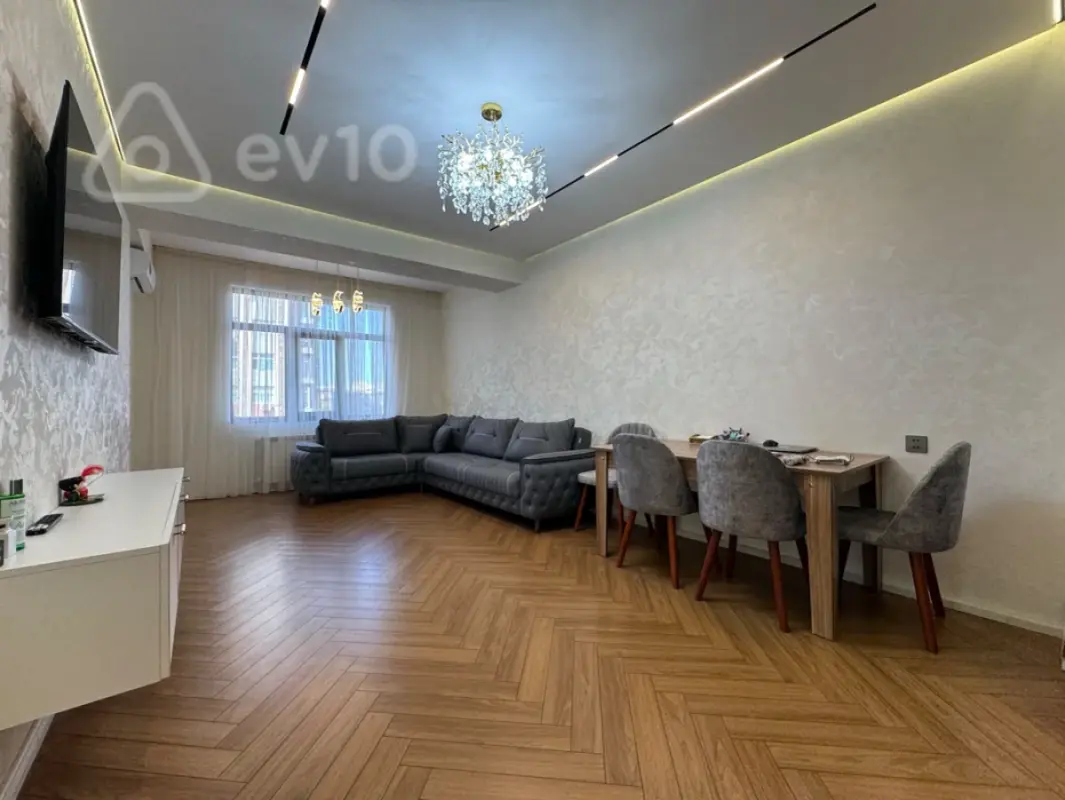 Satılır 2 otaqlı yeni tikili 54 m²