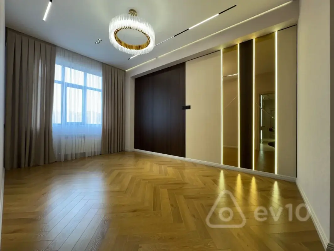 Satılır 3 otaqlı yeni tikili 86.4 m²