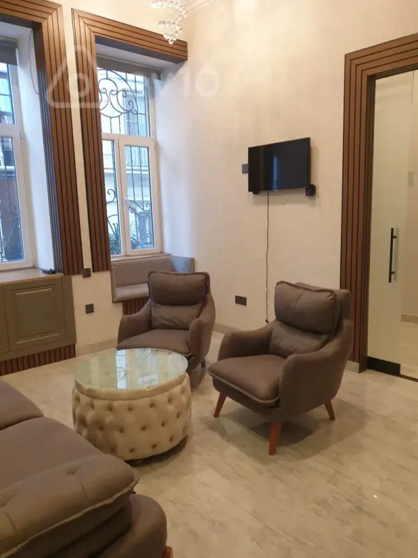 Kirayə verilir 2 otaqlı ofis 50 m²