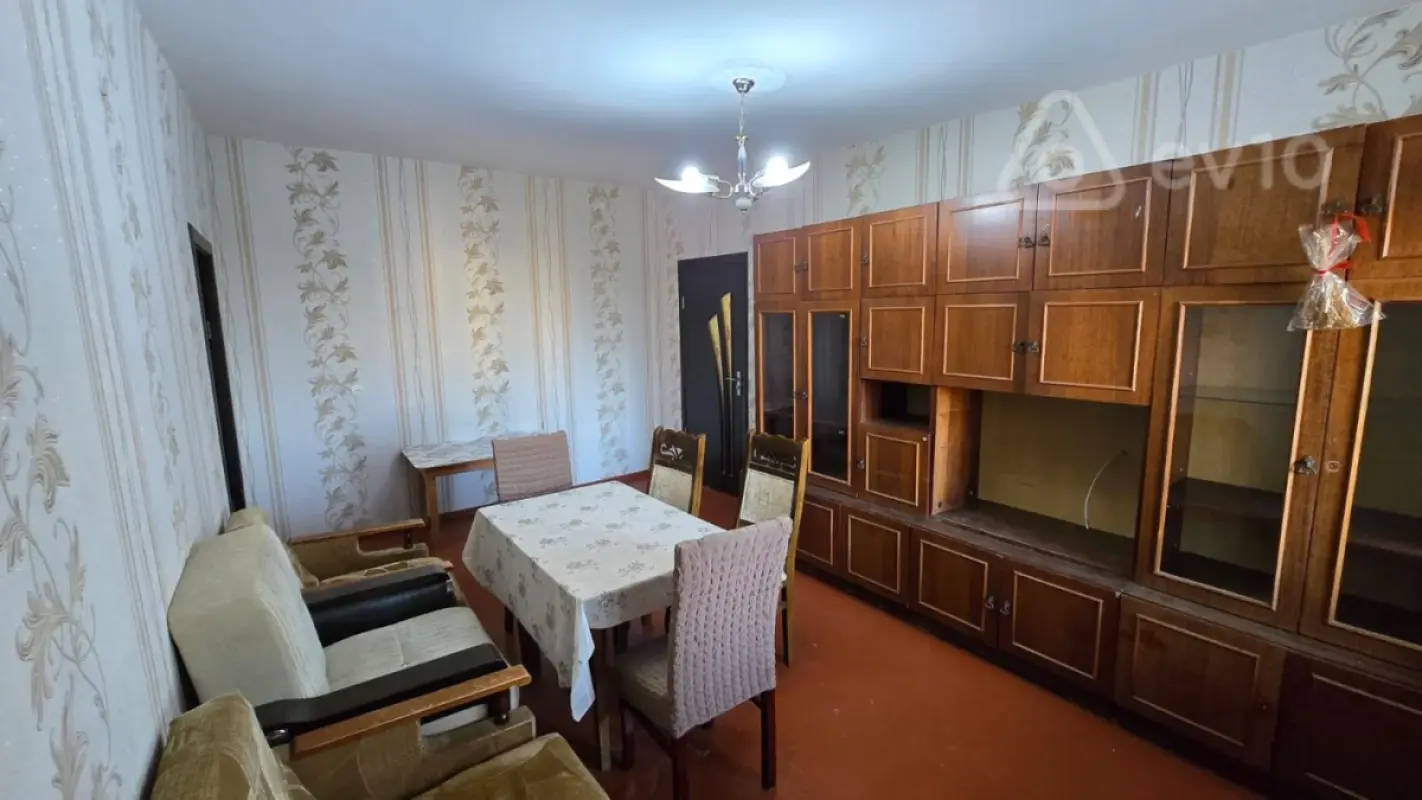 Kirayə verilir 2 otaqlı köhnə tikili 60 m²
