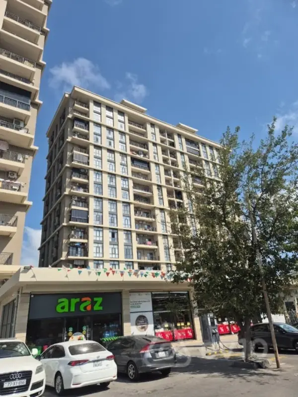 Satılır 3 otaqlı yeni tikili 80 m²