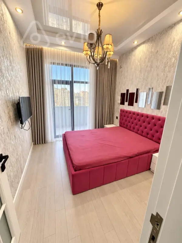 Kirayə verilir 2 otaqlı yeni tikili 70 m²