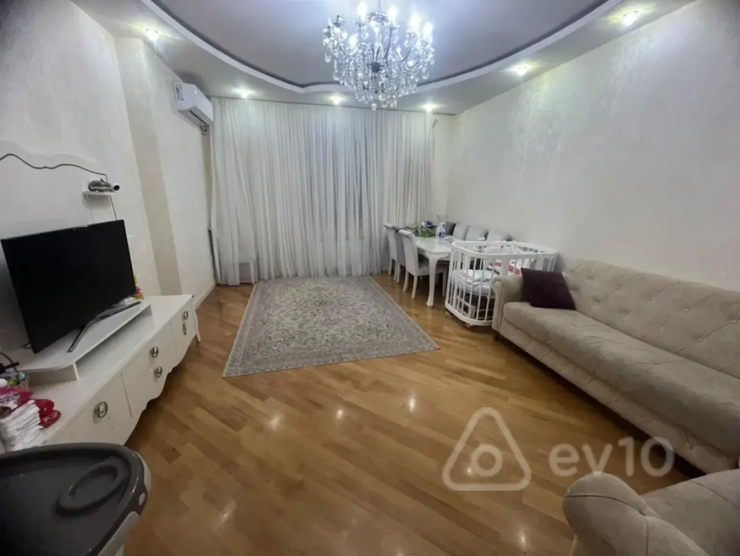 Kirayə verilir 3 otaqlı yeni tikili 90 m²