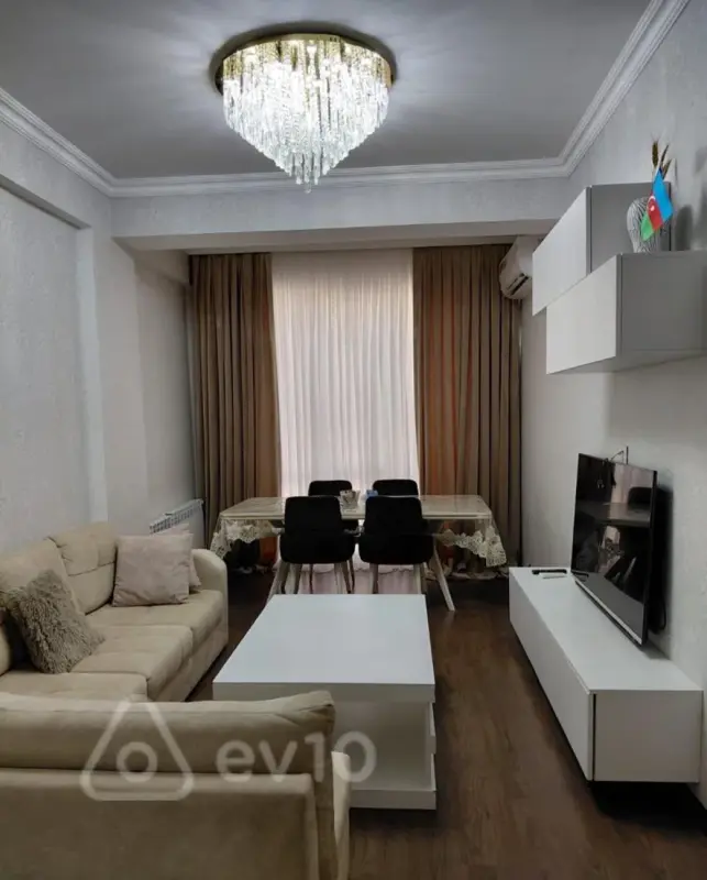Kirayə verilir 2 otaqlı yeni tikili 70 m²