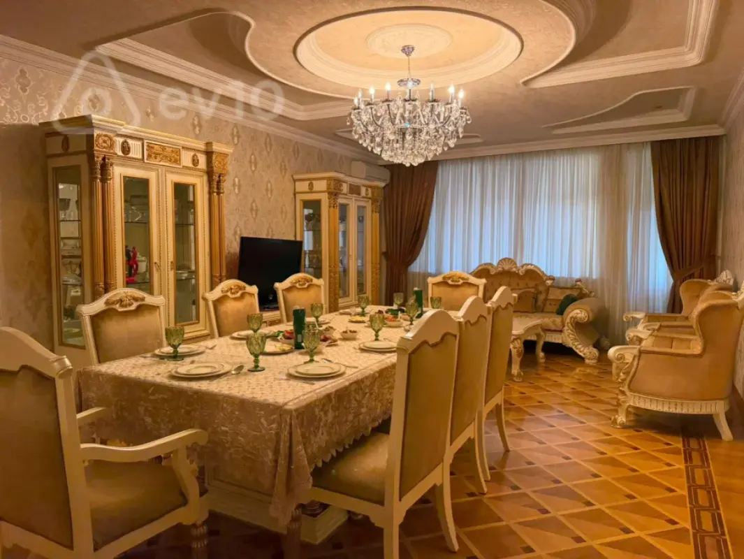 Satılır 4 otaqlı yeni tikili 192 m²