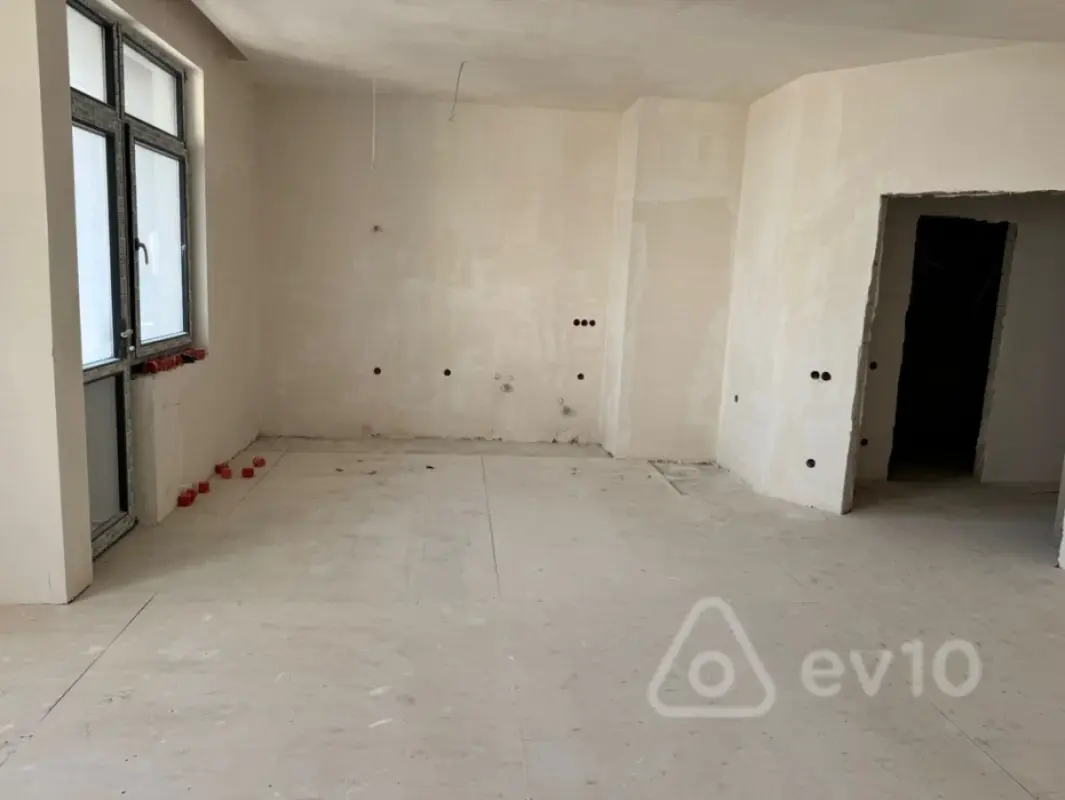 Satılır 3 otaqlı köhnə tikili 85 m²