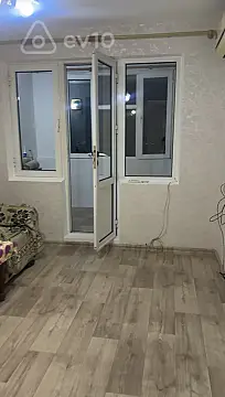 Kirayə verilir 1 otaqlı köhnə tikili 35 m² — Bakı, Nizami 1 otaq 35.00 m²