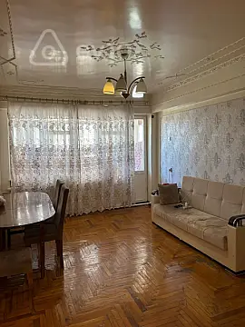 Kirayə verilir 3 otaqlı köhnə tikili 85 m² — Bakı, Yasamal 3 otaq 85.00 m²
