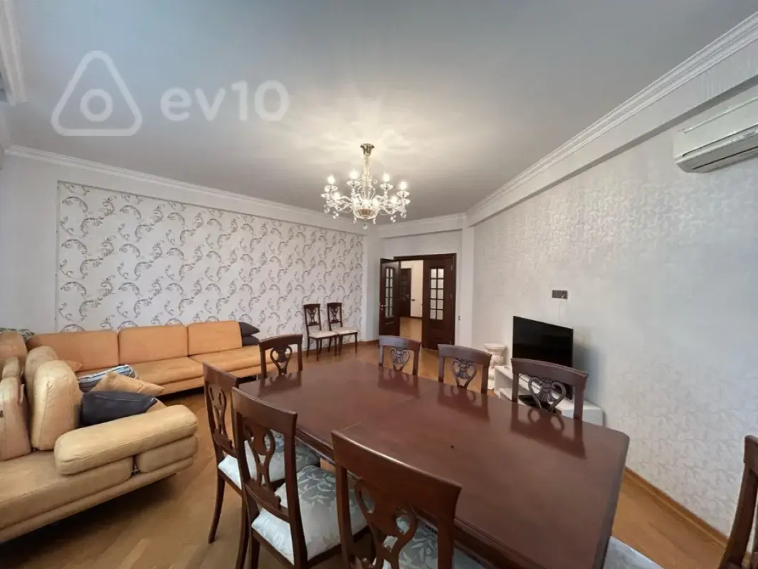 Kirayə verilir 3 otaqlı yeni tikili 142 m²