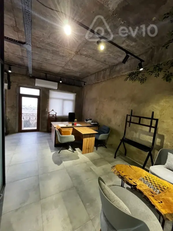 Kirayə verilir 3 otaqlı ofis 125 m²