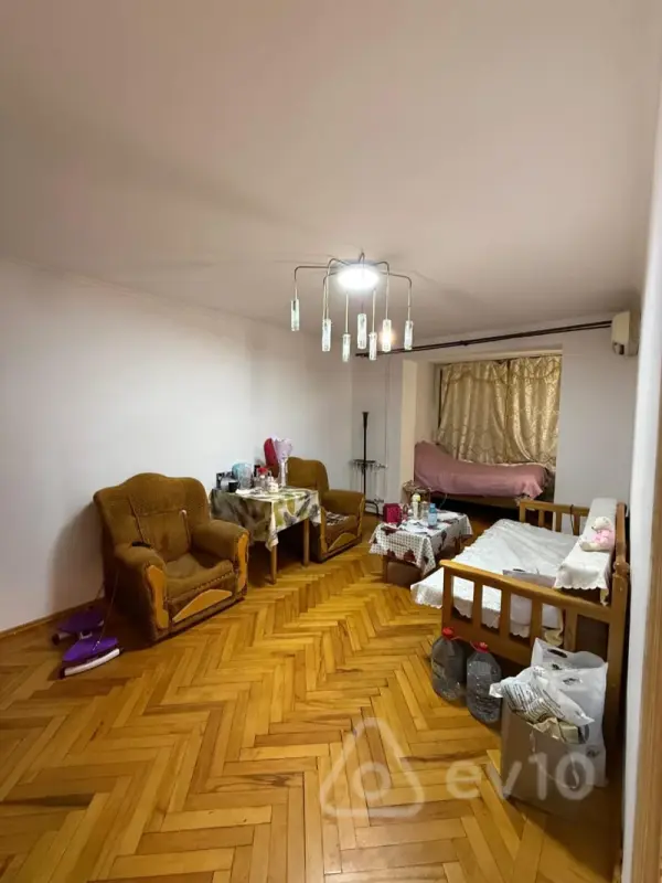 Kirayə verilir 1 otaqlı köhnə tikili 60 m²