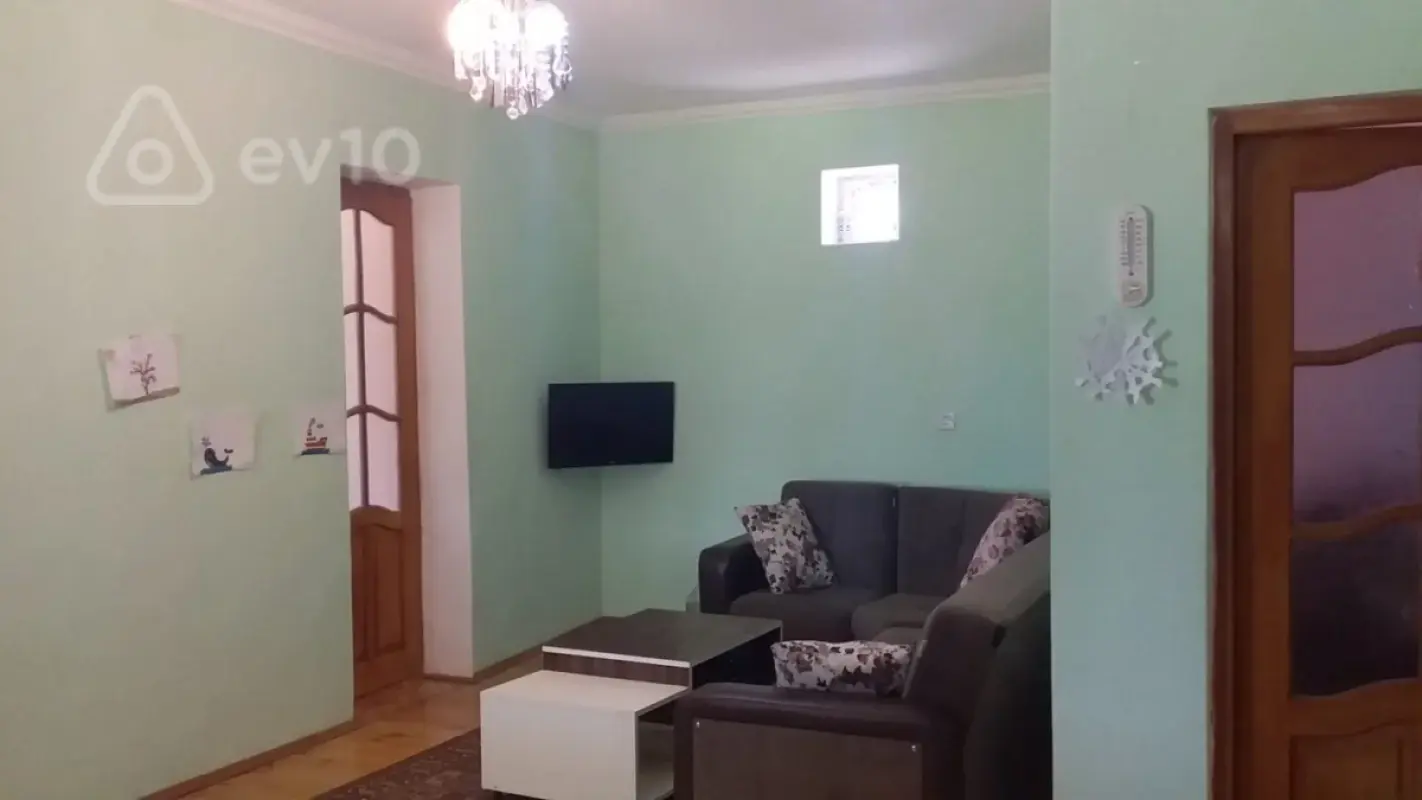 Satılır 2 otaqlı həyət evi 50 m²
