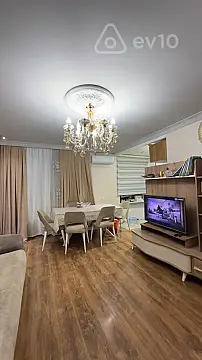 Kirayə verilir 2 otaqlı köhnə tikili 65 m² — Bakı, Nizami 2 otaq 65.00 m²