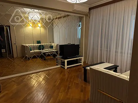 Kirayə verilir 2 otaqlı köhnə tikili 70 m² — Bakı, Yasamal 2 otaq 70.00 m²