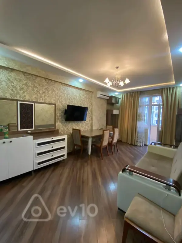 Kirayə verilir 2 otaqlı yeni tikili 65 m²