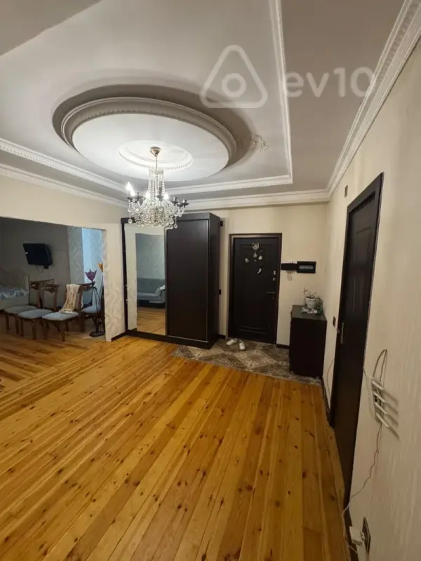 Kirayə verilir 3 otaqlı yeni tikili 110 m²