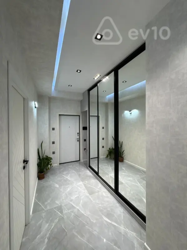 Kirayə verilir 2 otaqlı yeni tikili 65 m²