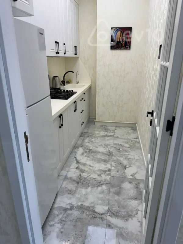 Kirayə verilir 2 otaqlı yeni tikili 70 m²