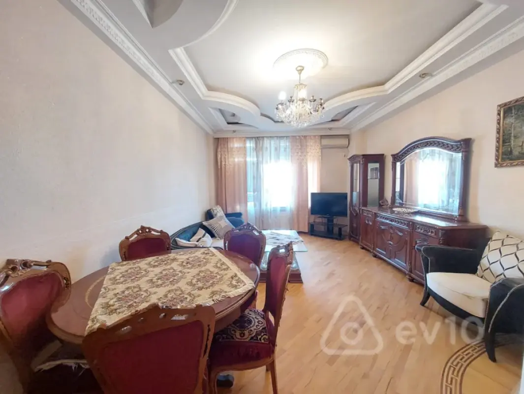 Kirayə verilir 3 otaqlı yeni tikili 130 m²