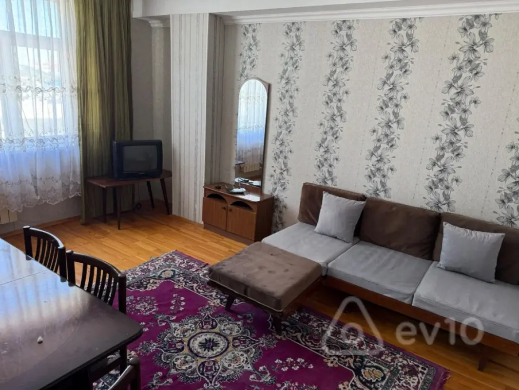 Kirayə verilir 2 otaqlı yeni tikili 37 m²