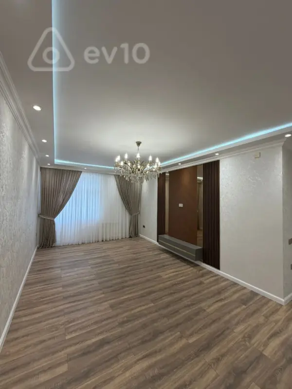 Satılır 3 otaqlı yeni tikili 90 m²