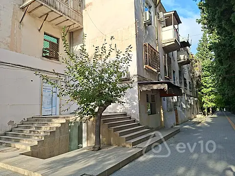 Kirayə verilir 2 otaqlı köhnə tikili 42 m² — Bakı, Nəsimi 2 otaq 42.00 m²