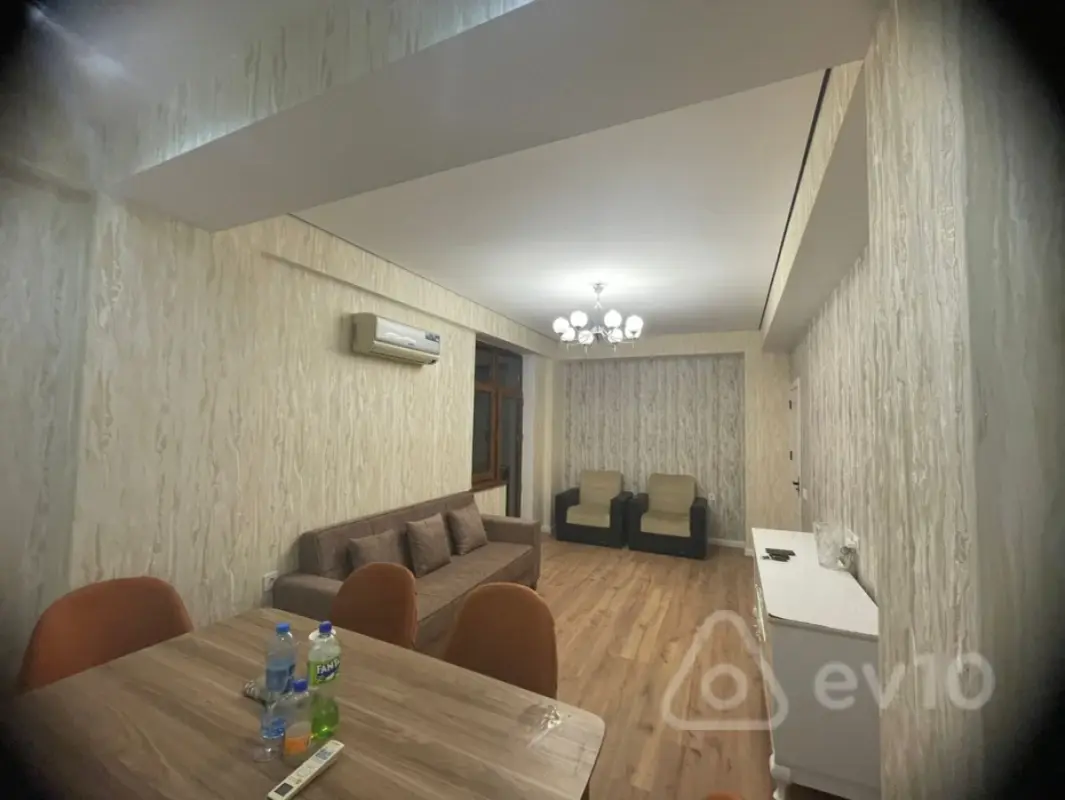 Kirayə verilir 3 otaqlı yeni tikili 120 m²