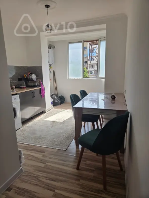 Kirayə verilir 2 otaqlı köhnə tikili 50 m²