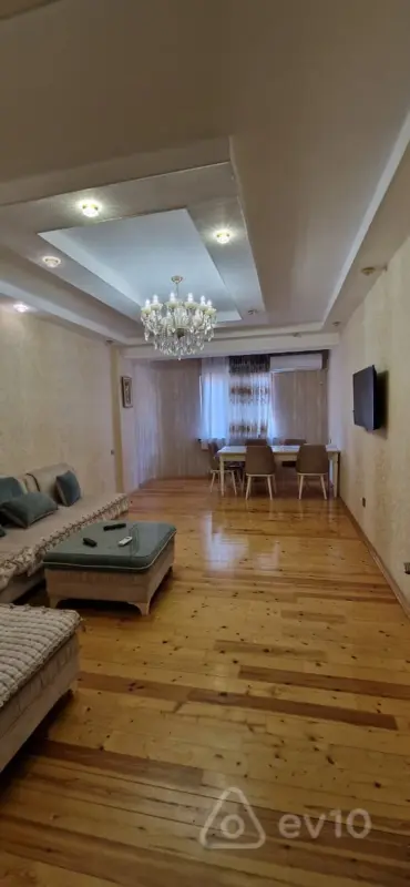 Kirayə verilir 3 otaqlı yeni tikili 112 m²