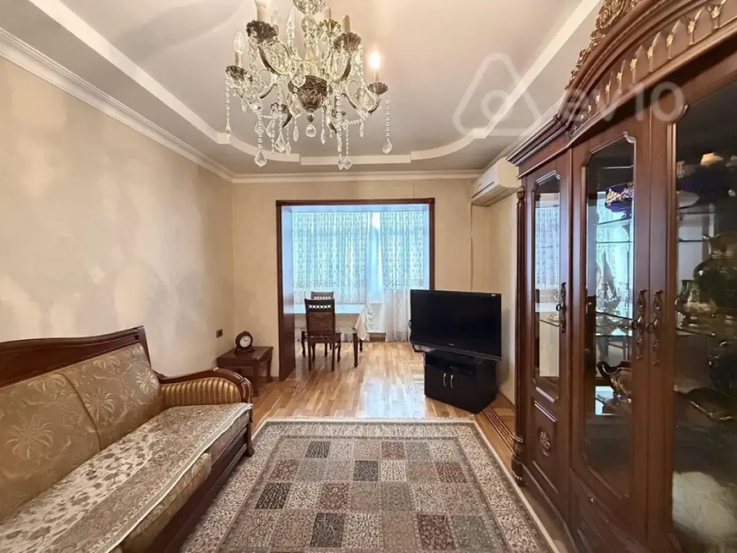 Kirayə verilir 2 otaqlı köhnə tikili 60 m²