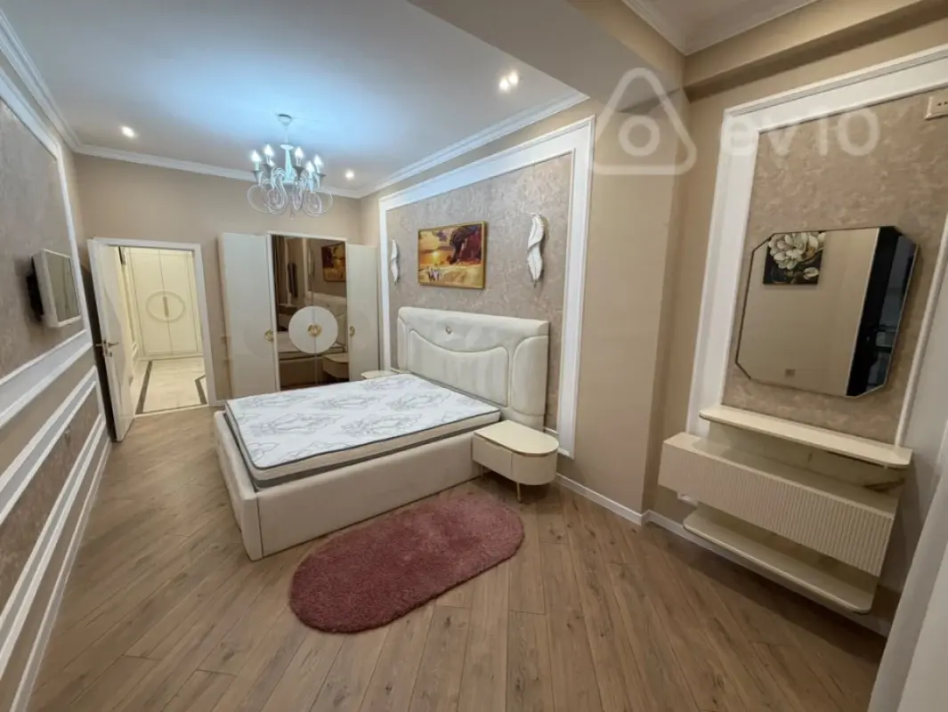 Kirayə verilir 2 otaqlı yeni tikili 70 m²