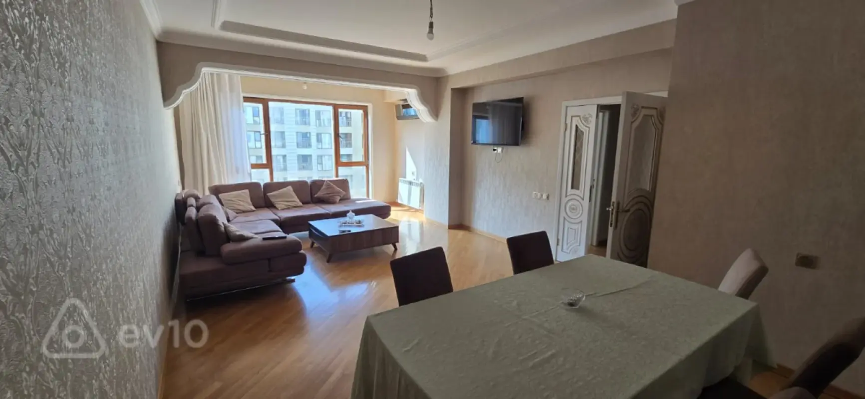 Kirayə verilir 2 otaqlı yeni tikili 95 m²