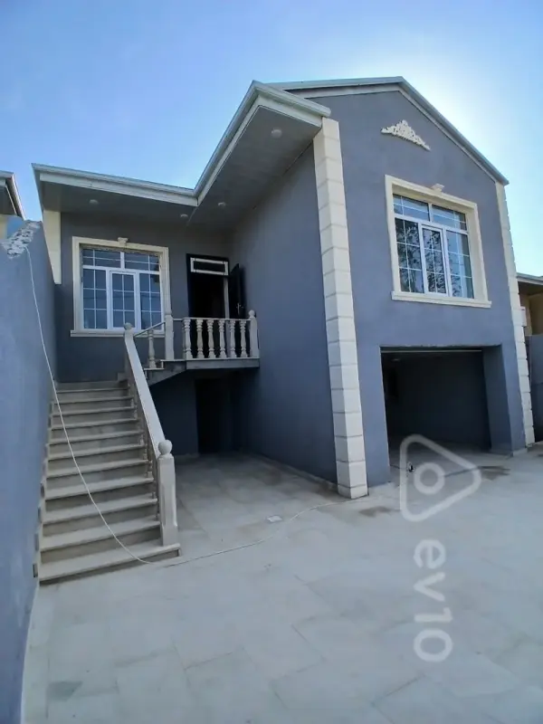 Satılır 5 otaqlı həyət evi 175 m²