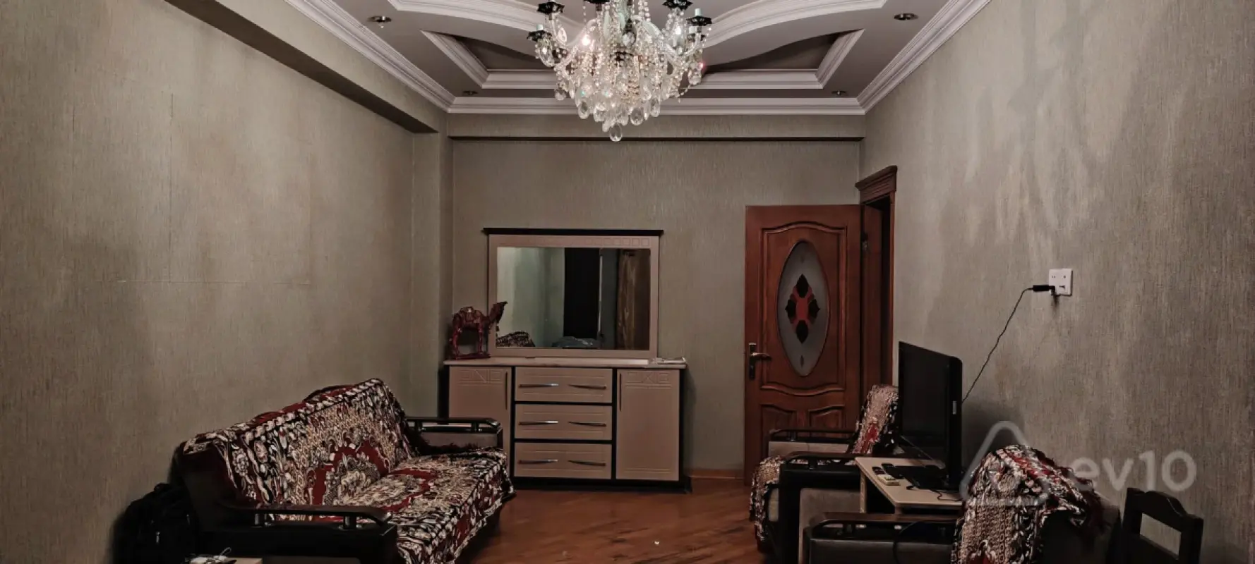 Kirayə verilir 2 otaqlı yeni tikili 90 m²