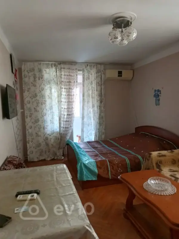 Kirayə verilir 1 otaqlı köhnə tikili 40 m²
