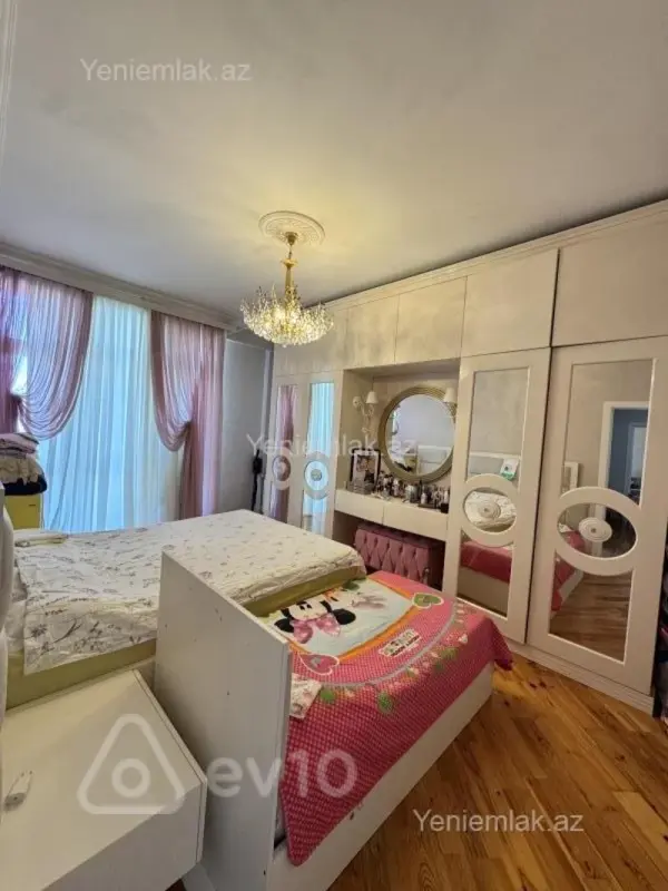 Satılır 2 otaqlı yeni tikili 86 m²