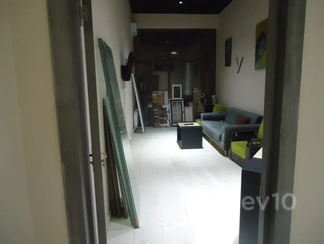 Kirayə verilir 1 otaqlı ofis 45 m²