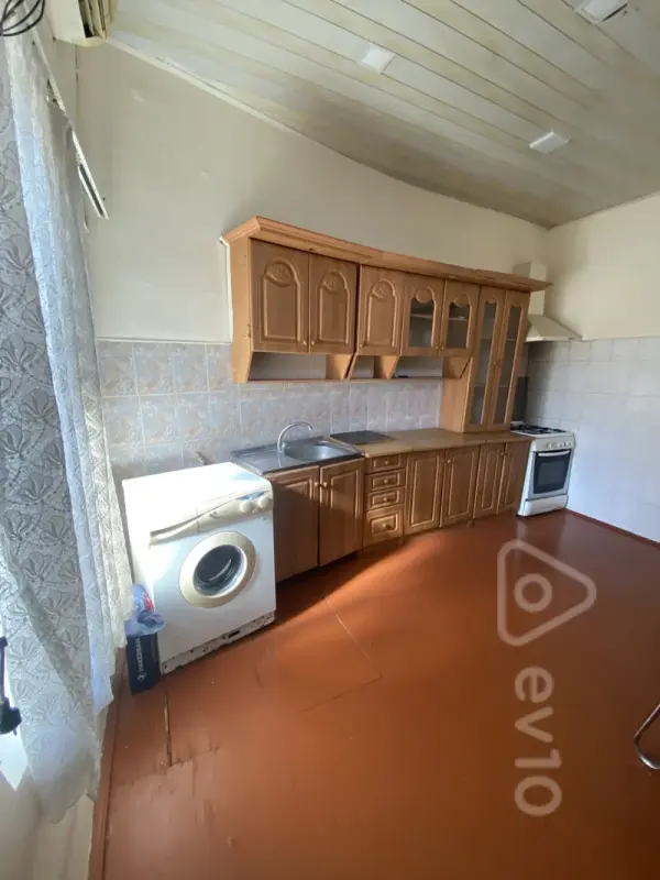 Kirayə verilir 1 otaqlı həyət evi 40 m²