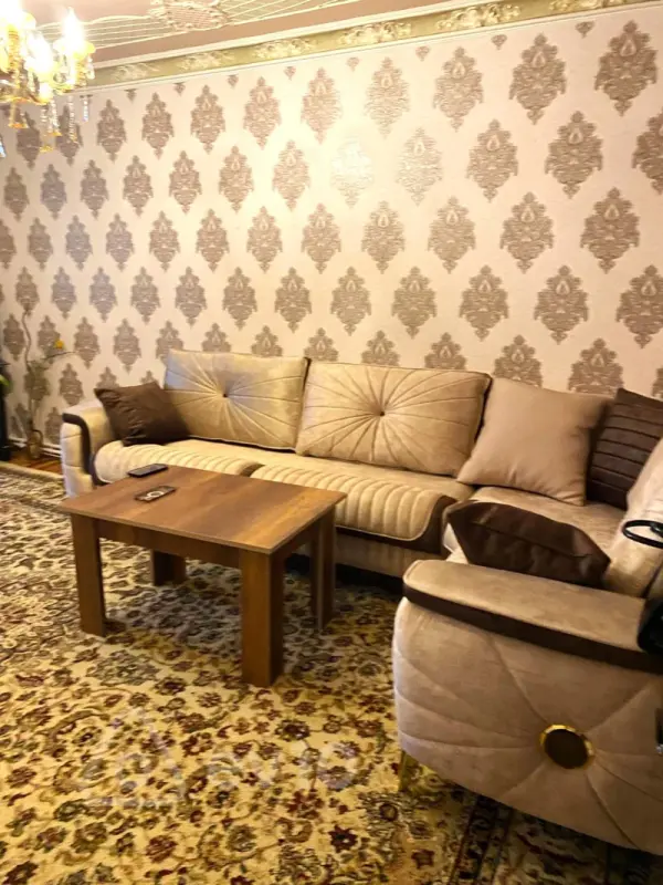 Kirayə verilir 3 otaqlı köhnə tikili 72 m²