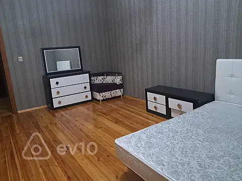 Kirayə verilir 9 otaqlı həyət evi 300 m² — Bakı, Binəqədi 9 otaq 300.00 m²