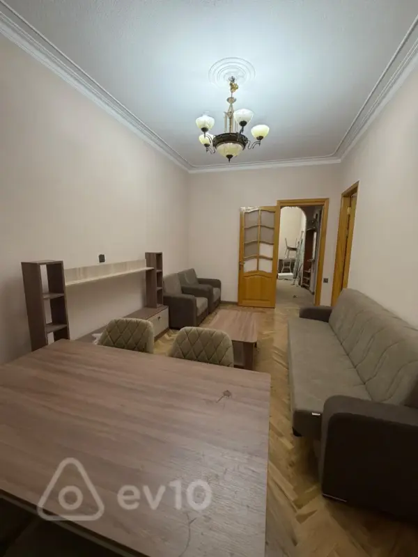 Kirayə verilir 3 otaqlı köhnə tikili 75 m²