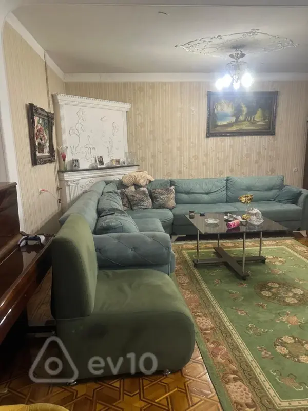 Satılır 5 otaqlı köhnə tikili 110 m²