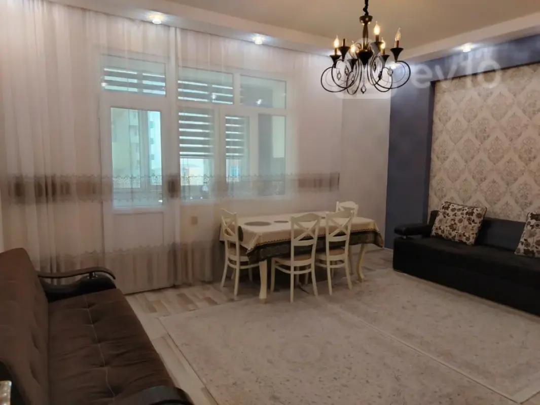 Kirayə verilir 2 otaqlı yeni tikili 70 m²