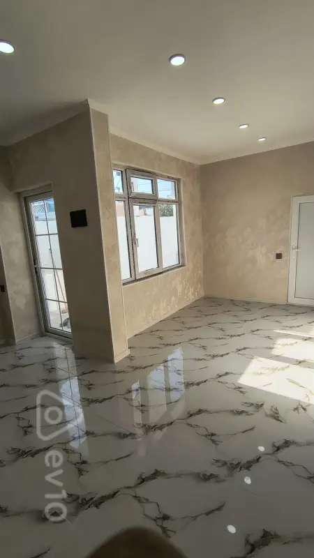 Satılır 2 otaqlı həyət evi 49 m²