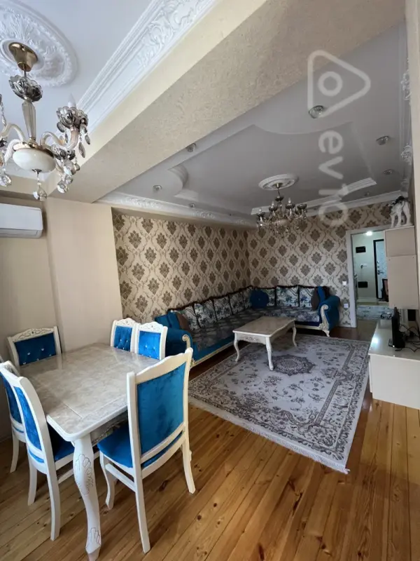 Kirayə verilir 2 otaqlı yeni tikili 70 m²
