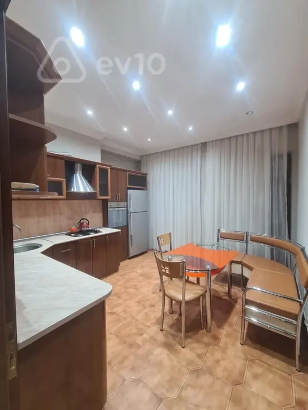 Kirayə verilir 2 otaqlı yeni tikili 86 m²